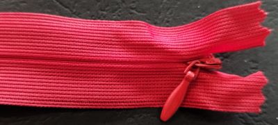 Скрит 18см червен