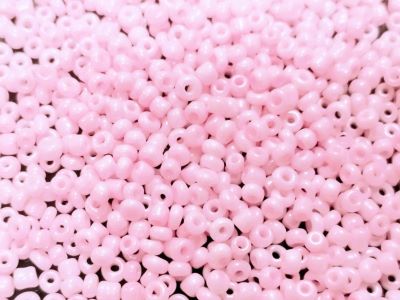 Мъниста 2мм 013