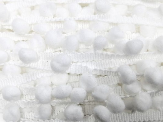 Ширит помпон бял