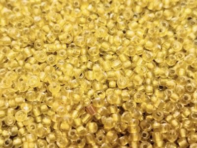 Мъниста 2мм 025